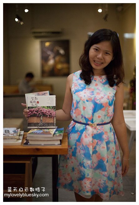 COVETZ Blurred Bloom Trapeze Dress 20140117_Penang_Jalan_Jalan_0157