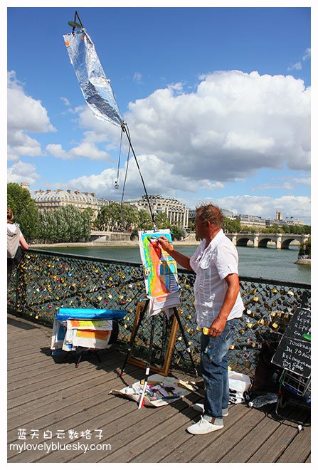 法国巴黎旅游：巴黎艺术桥(Pont des Arts)