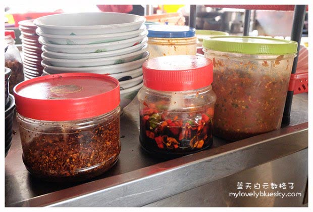 才能园美食：亚强无敌辣椒云吞面